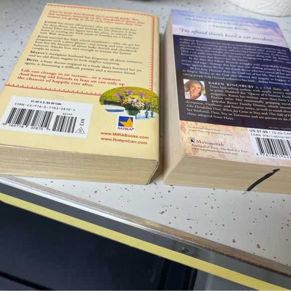 Books - Picture 3 of 3